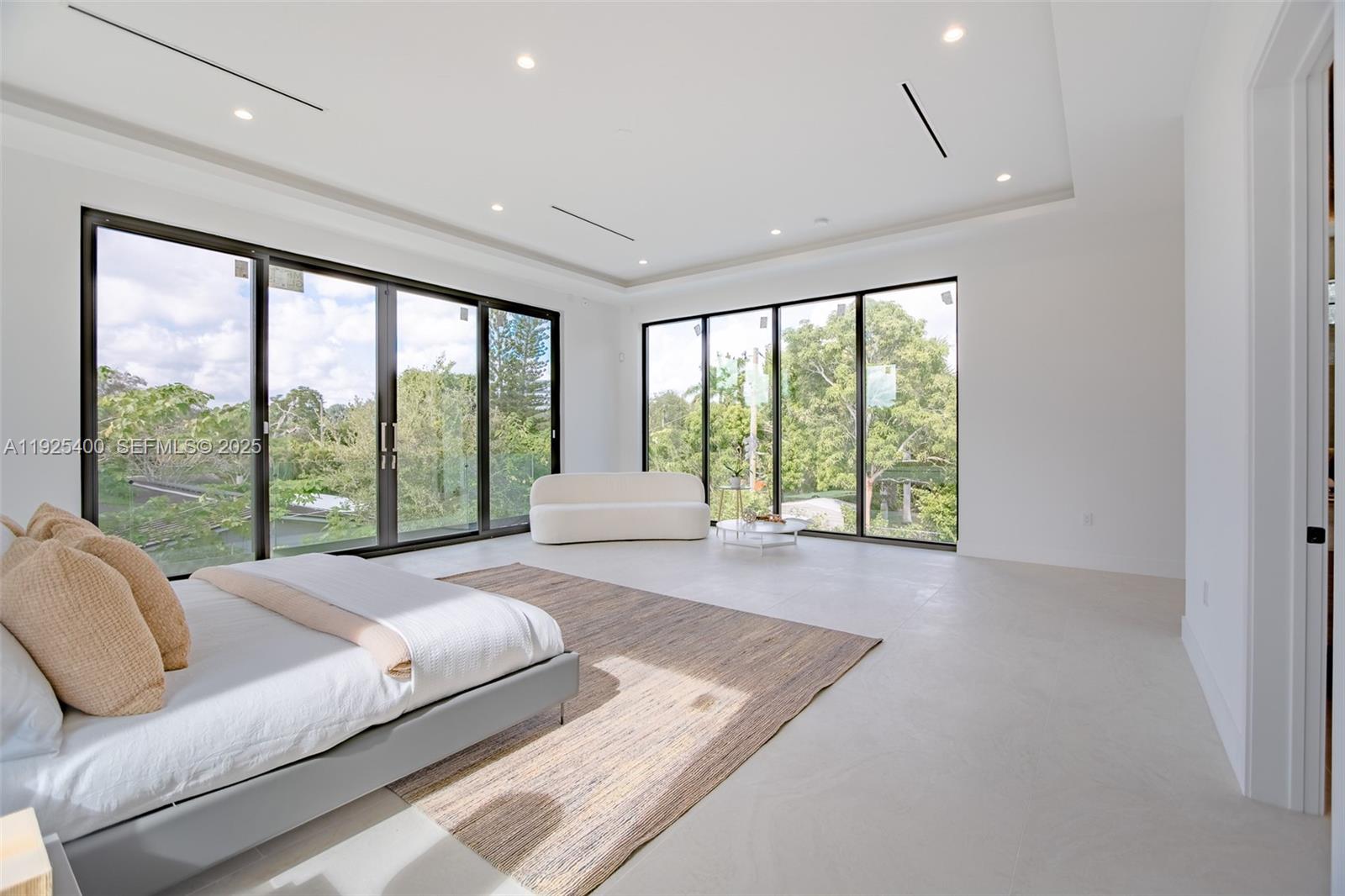 9840 SW 73rd Ct Pinecrest, FL 33156