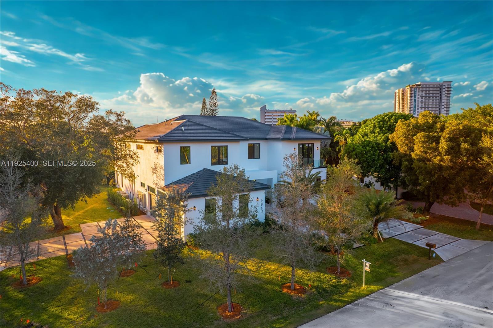 9840 SW 73rd Ct Pinecrest, FL 33156