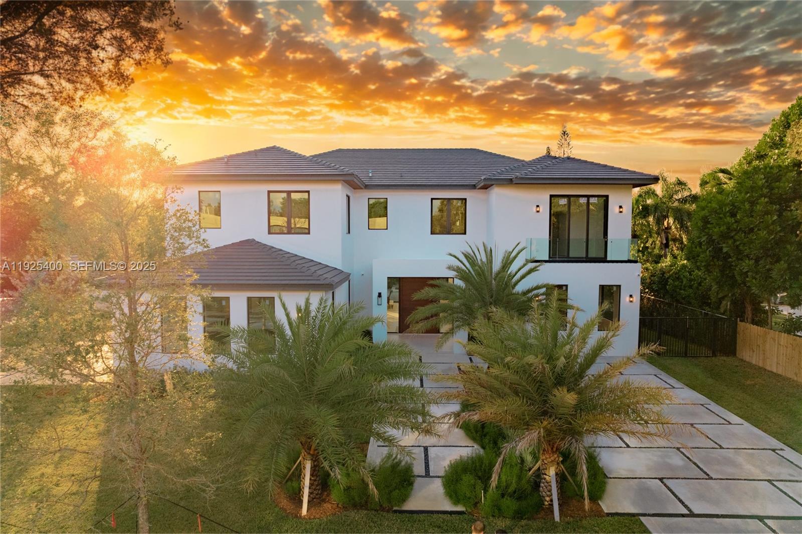 9840 SW 73rd Ct Pinecrest, FL 33156