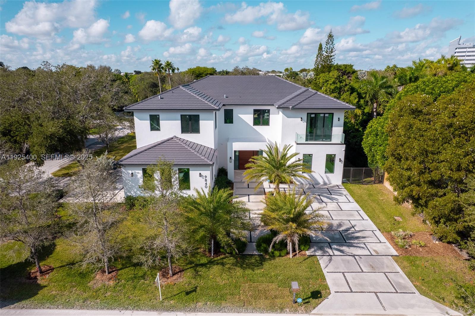 9840 SW 73rd Ct Pinecrest, FL 33156