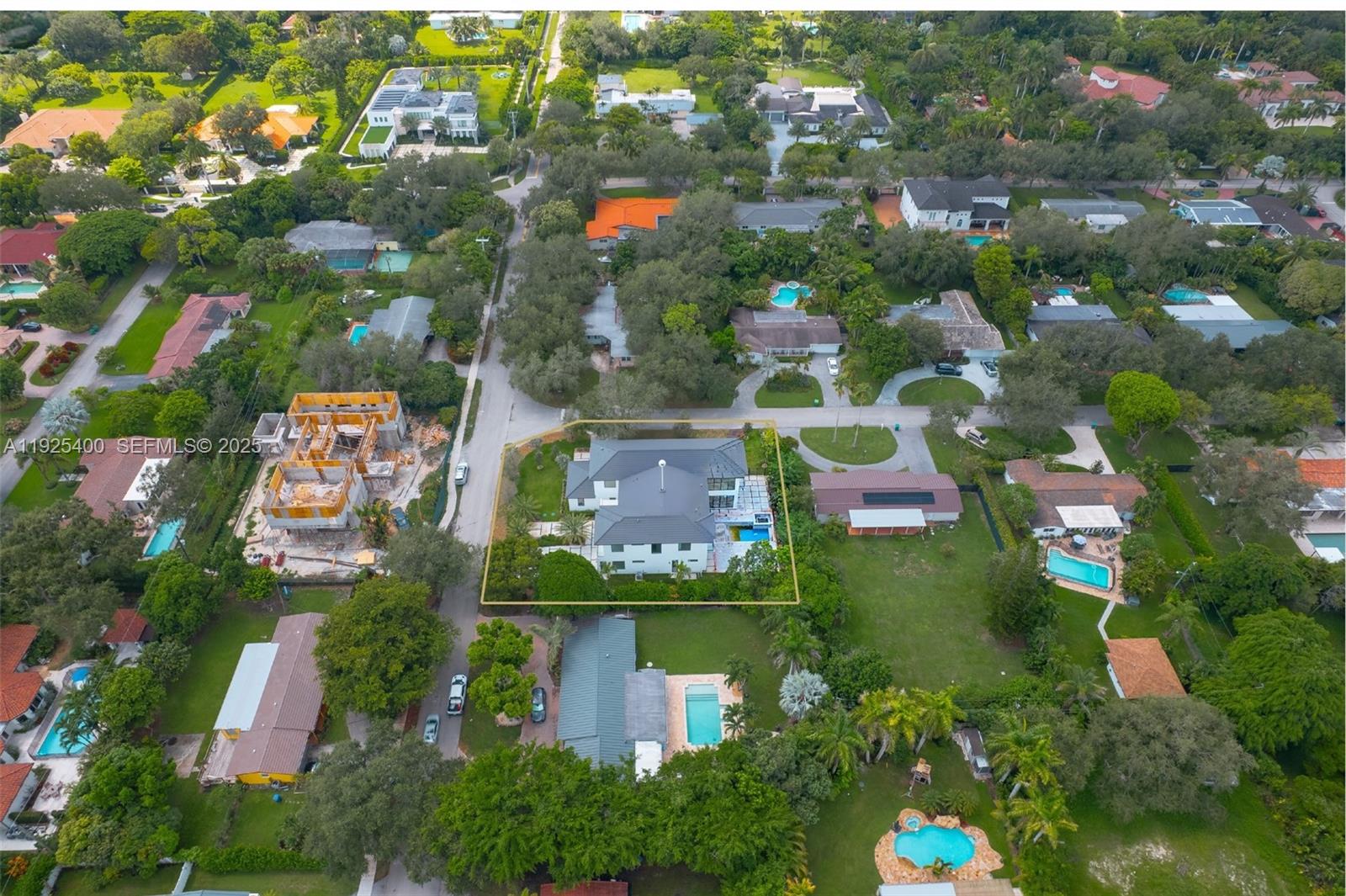 9840 SW 73rd Ct Pinecrest, FL 33156