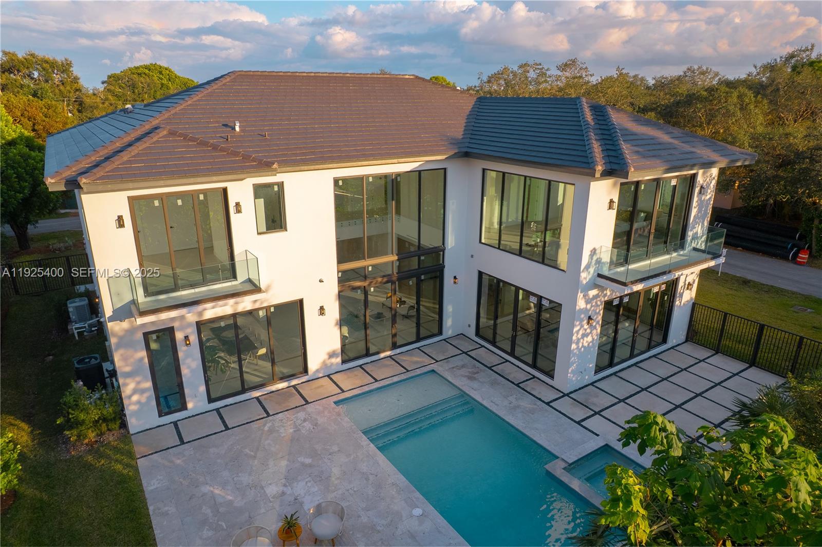 9840 SW 73rd Ct Pinecrest, FL 33156