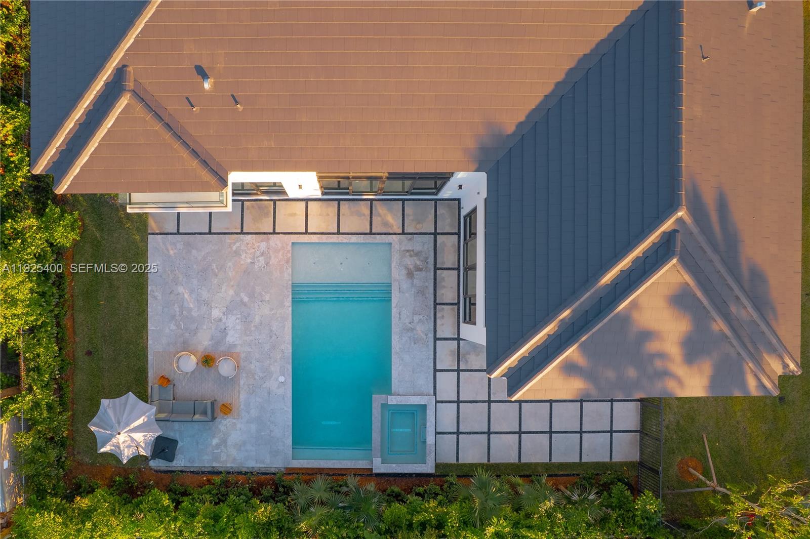 9840 SW 73rd Ct Pinecrest, FL 33156