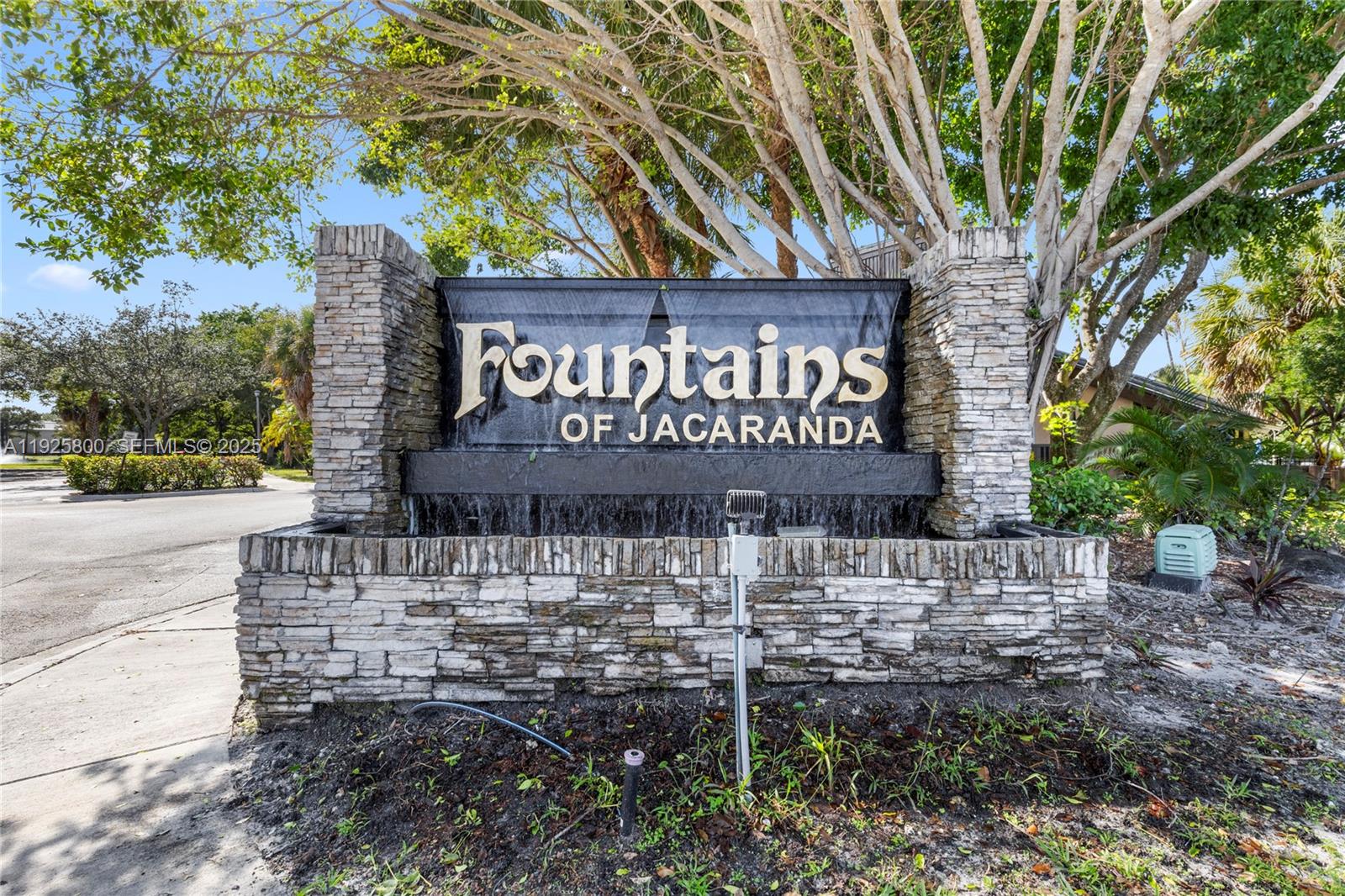 120 SW 96th Ter #204 Plantation, FL 33324