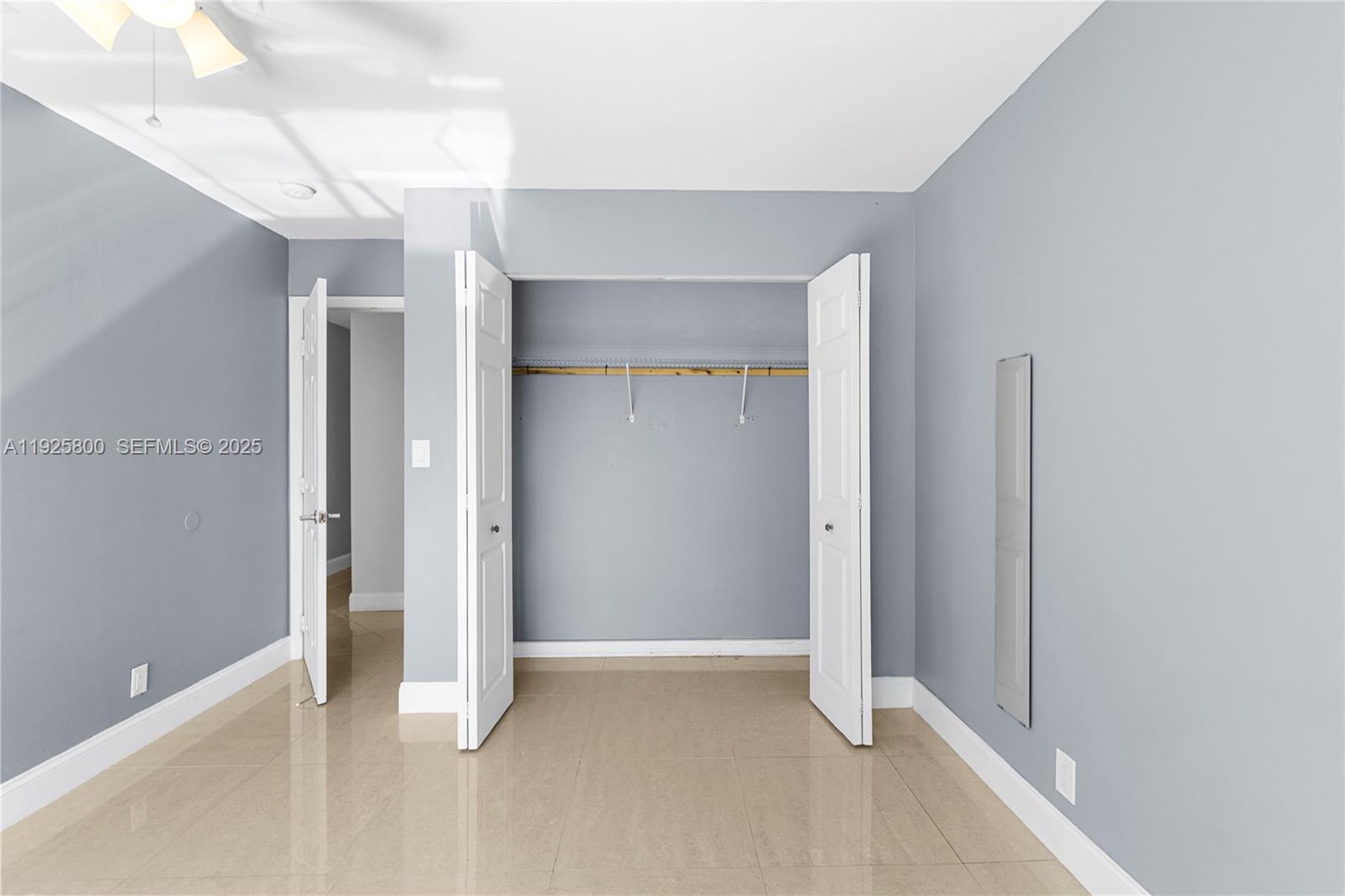 120 SW 96th Ter #204 Plantation, FL 33324