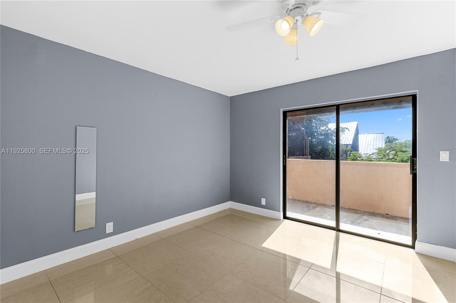 120 SW 96th Ter #204 Plantation, FL 33324