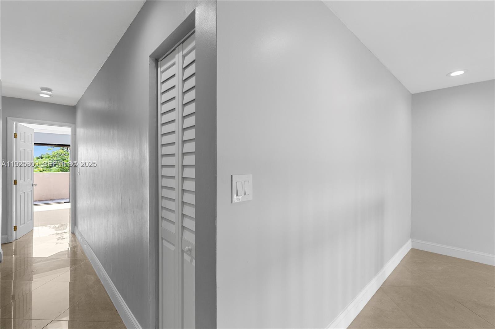 120 SW 96th Ter #204 Plantation, FL 33324