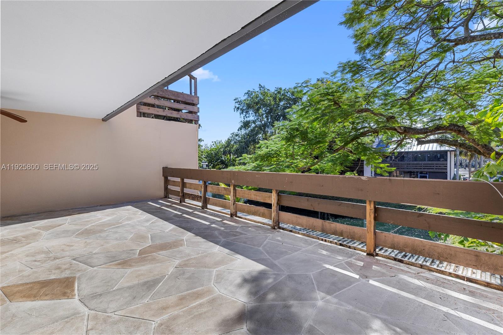 120 SW 96th Ter #204 Plantation, FL 33324