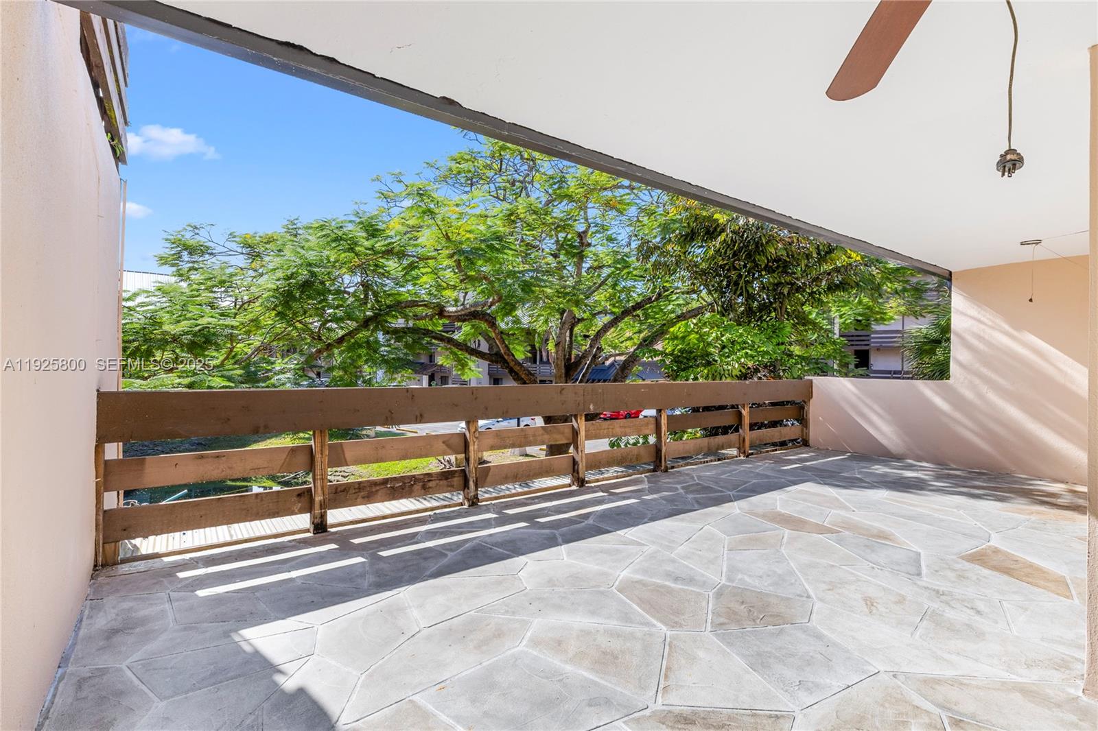 120 SW 96th Ter #204 Plantation, FL 33324