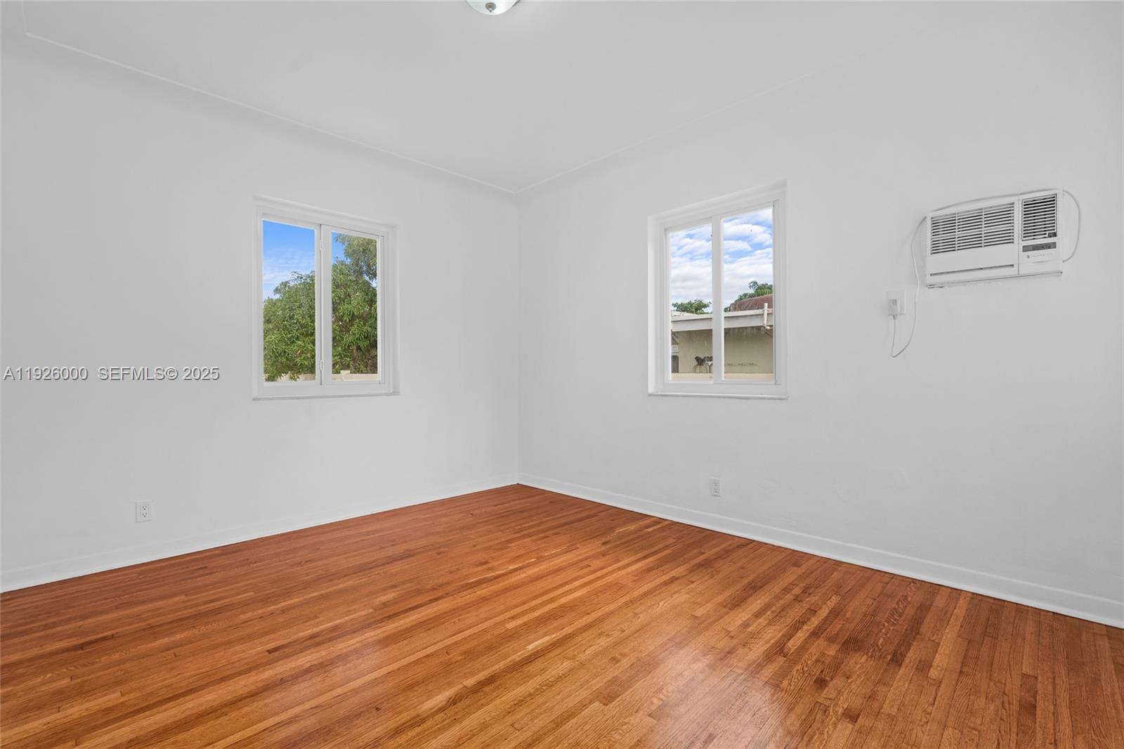 201 S Biscayne Riv Dr Miami, FL 33169