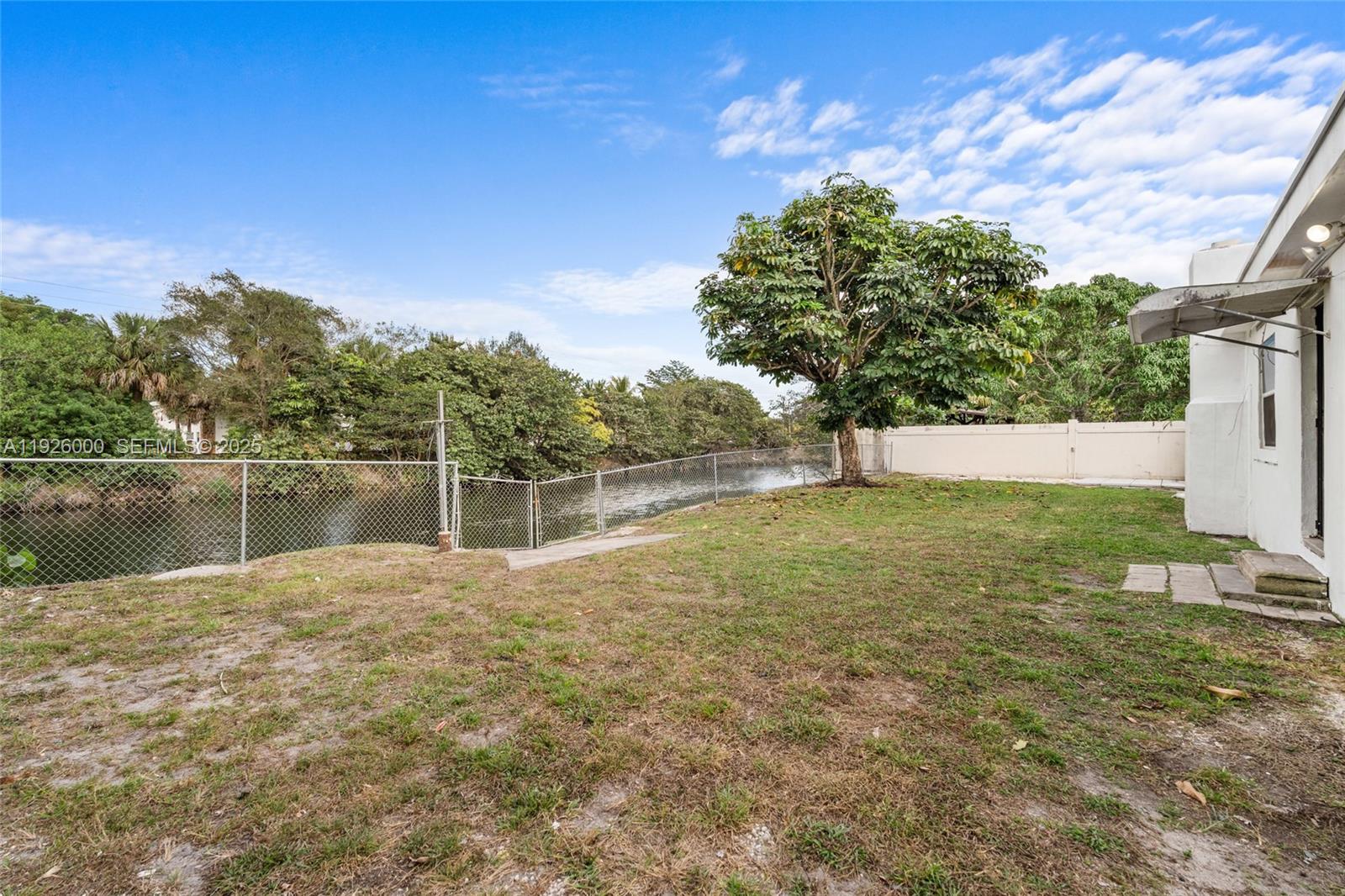 201 S Biscayne Riv Dr Miami, FL 33169