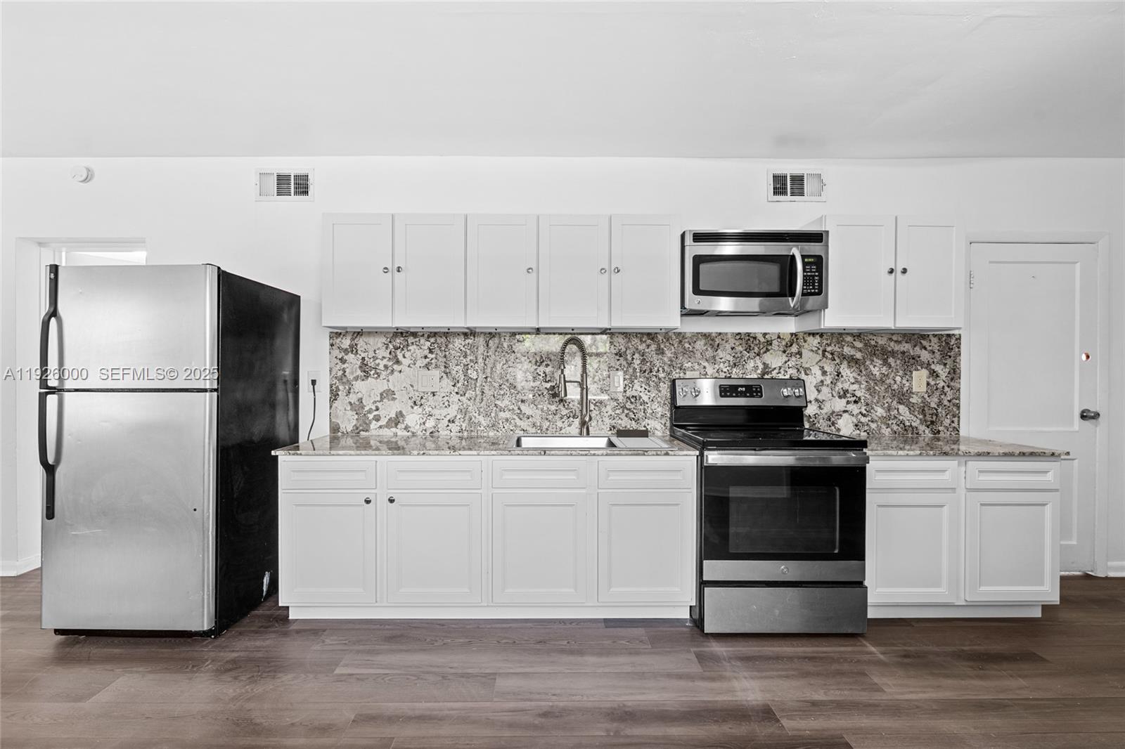 201 S Biscayne Riv Dr Miami, FL 33169