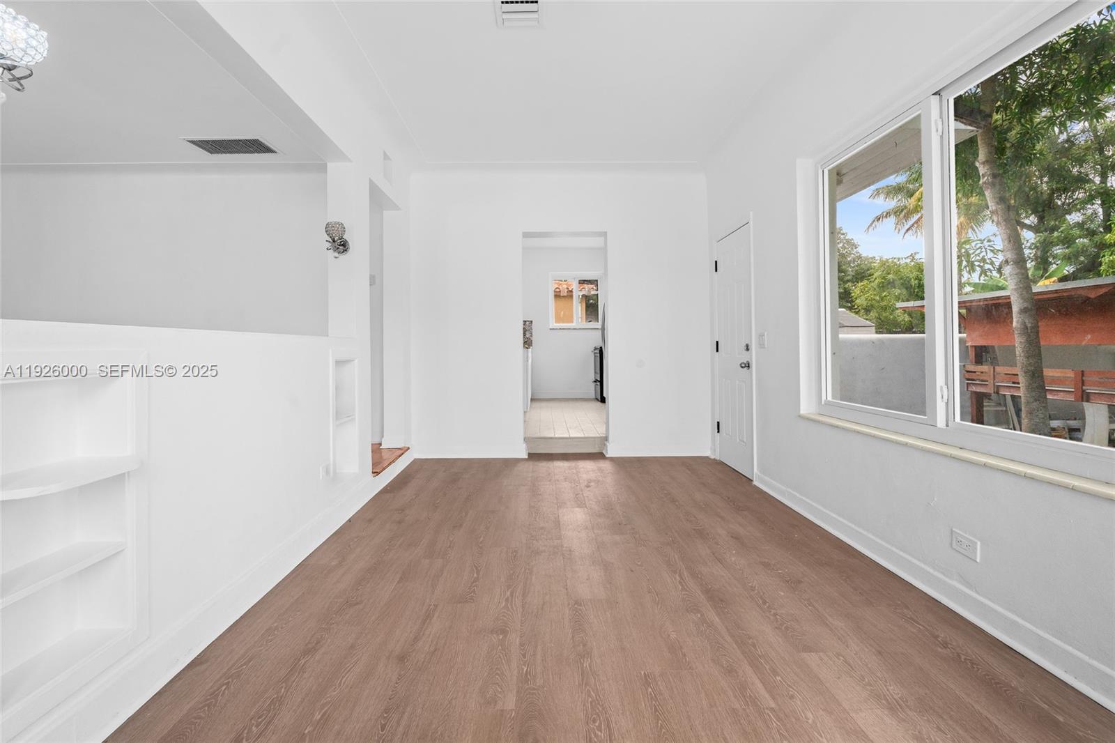 201 S Biscayne Riv Dr Miami, FL 33169