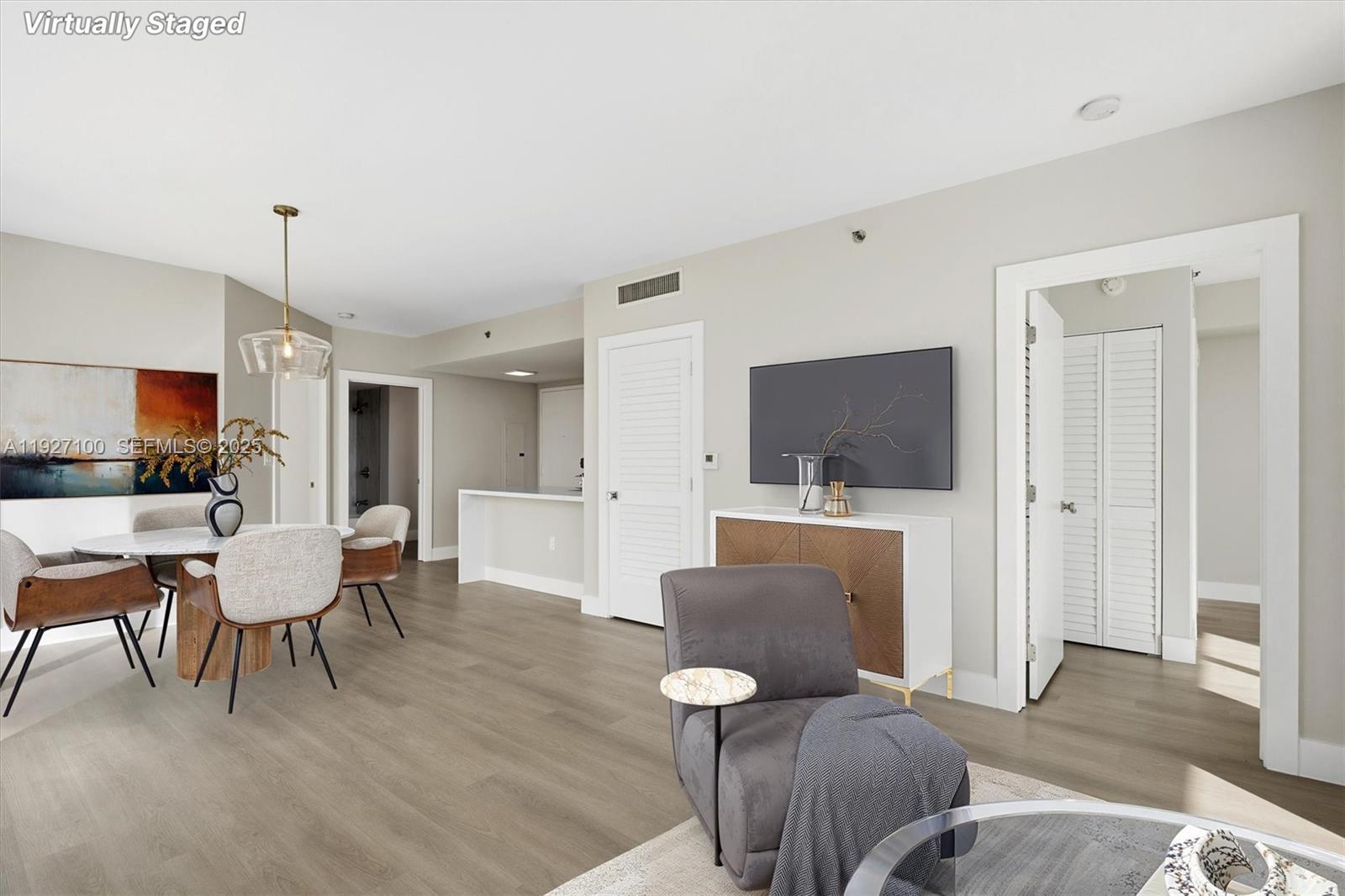 1401 SW 22nd St #1001 Miami, FL 33145