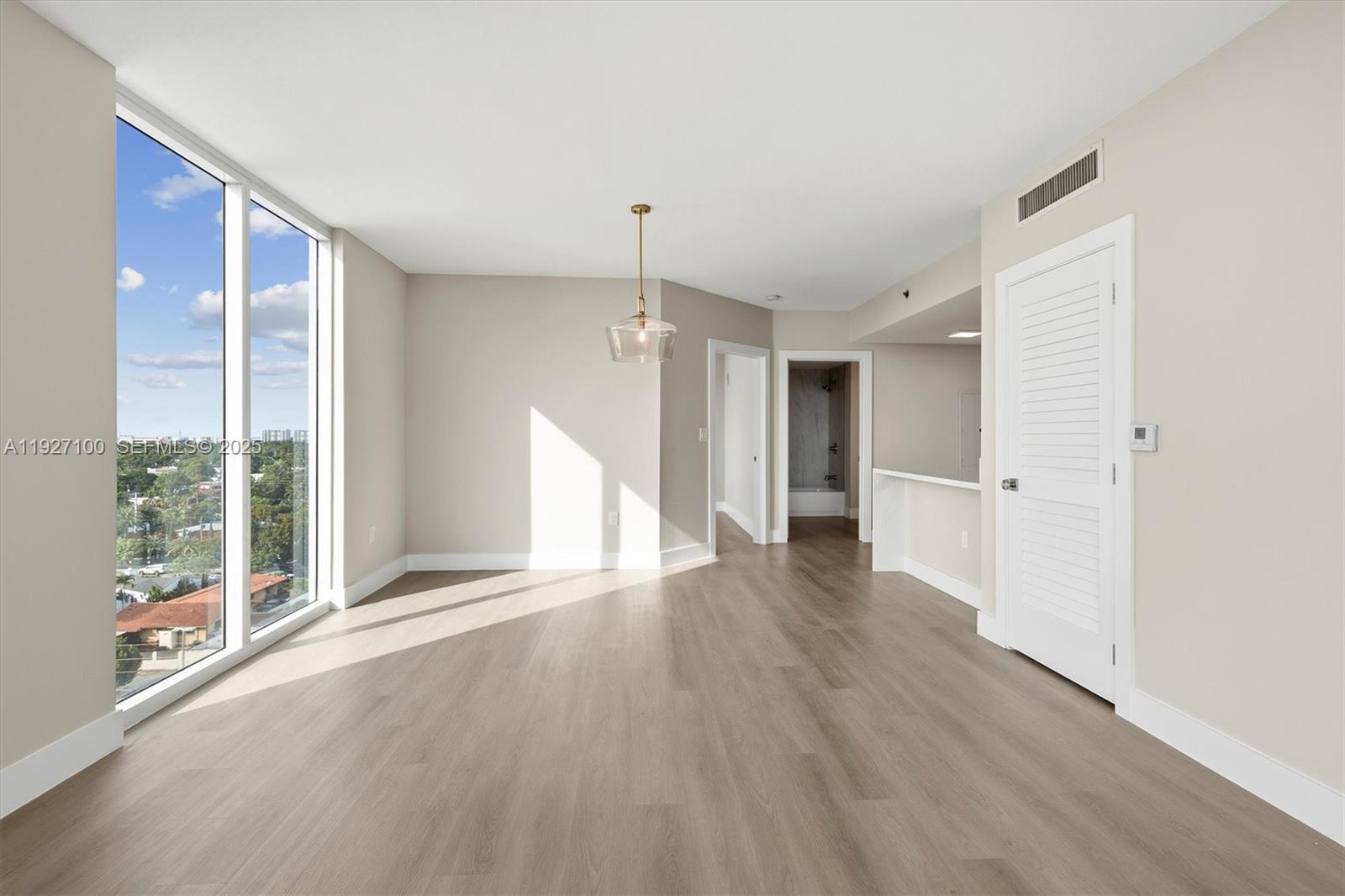 1401 SW 22nd St #1001 Miami, FL 33145