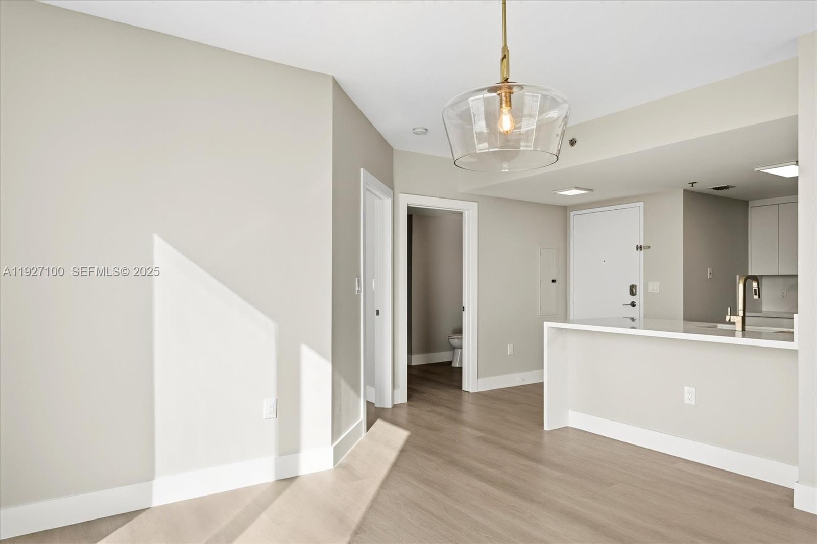 1401 SW 22nd St #1001 Miami, FL 33145