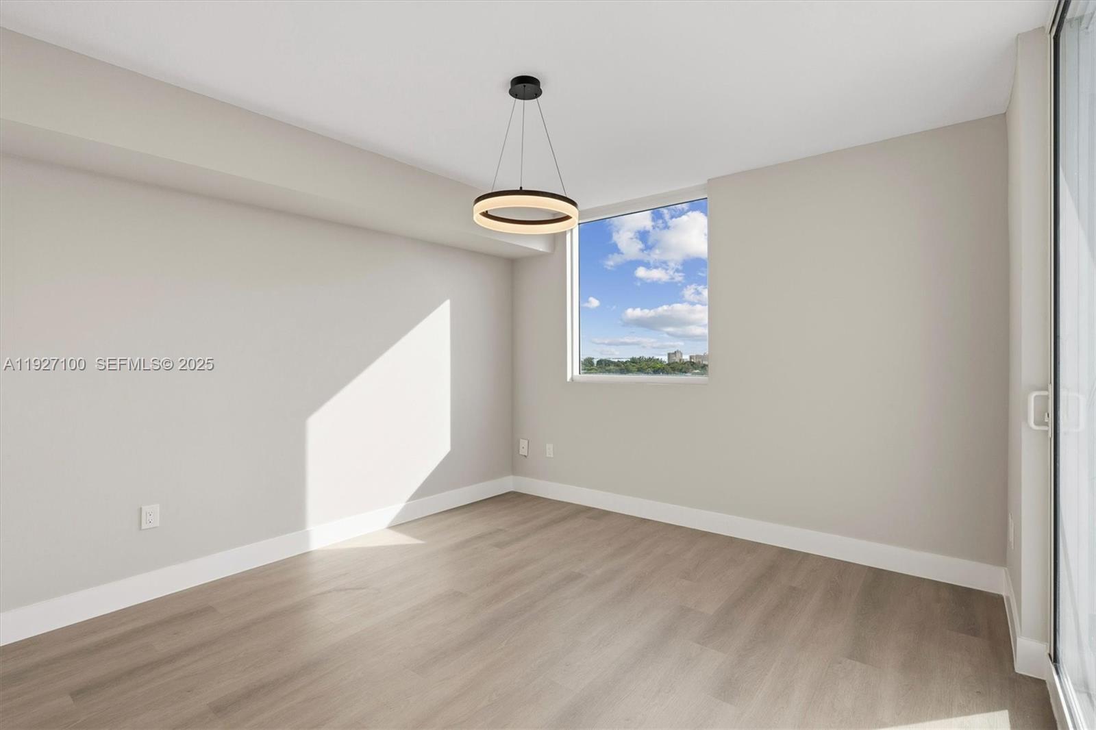 1401 SW 22nd St #1001 Miami, FL 33145