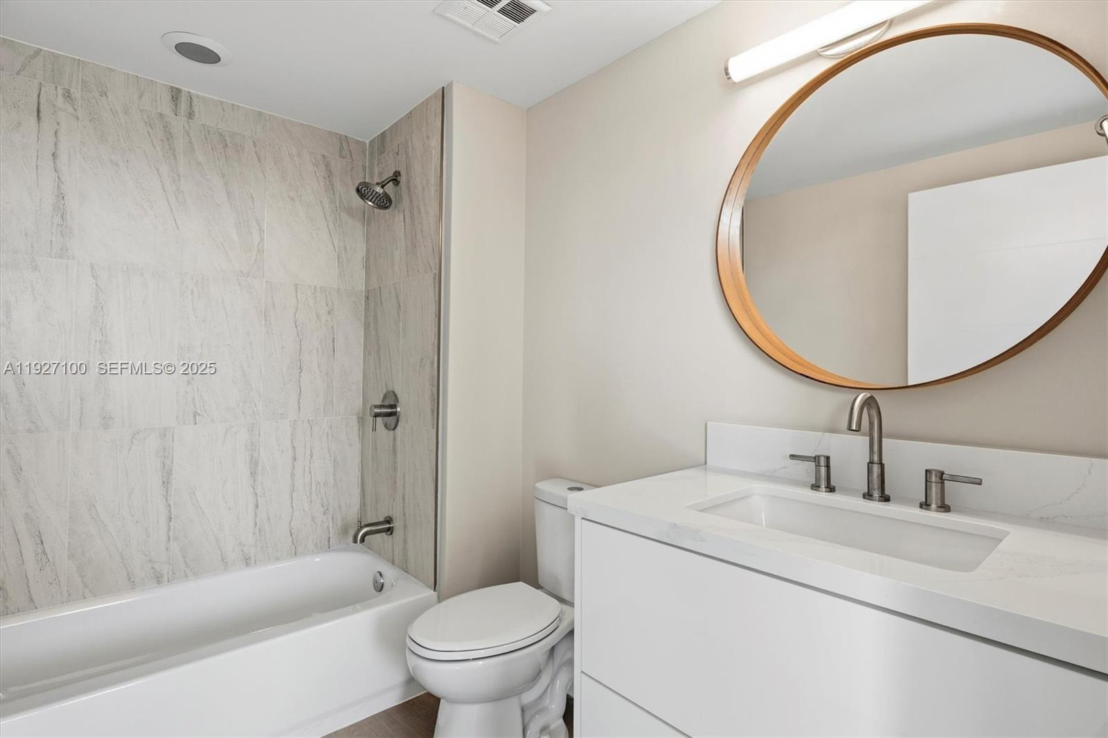 1401 SW 22nd St #1001 Miami, FL 33145