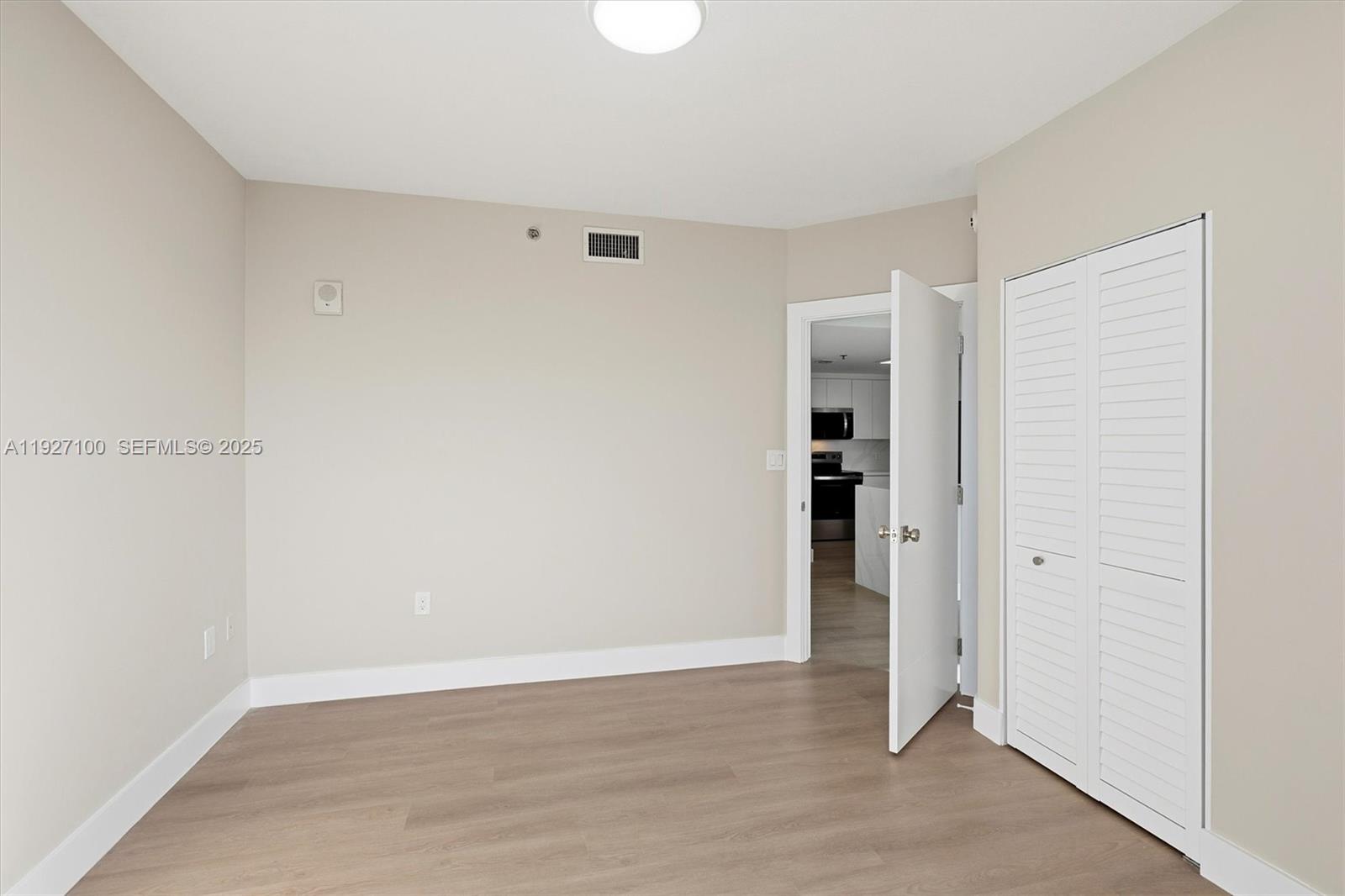 1401 SW 22nd St #1001 Miami, FL 33145