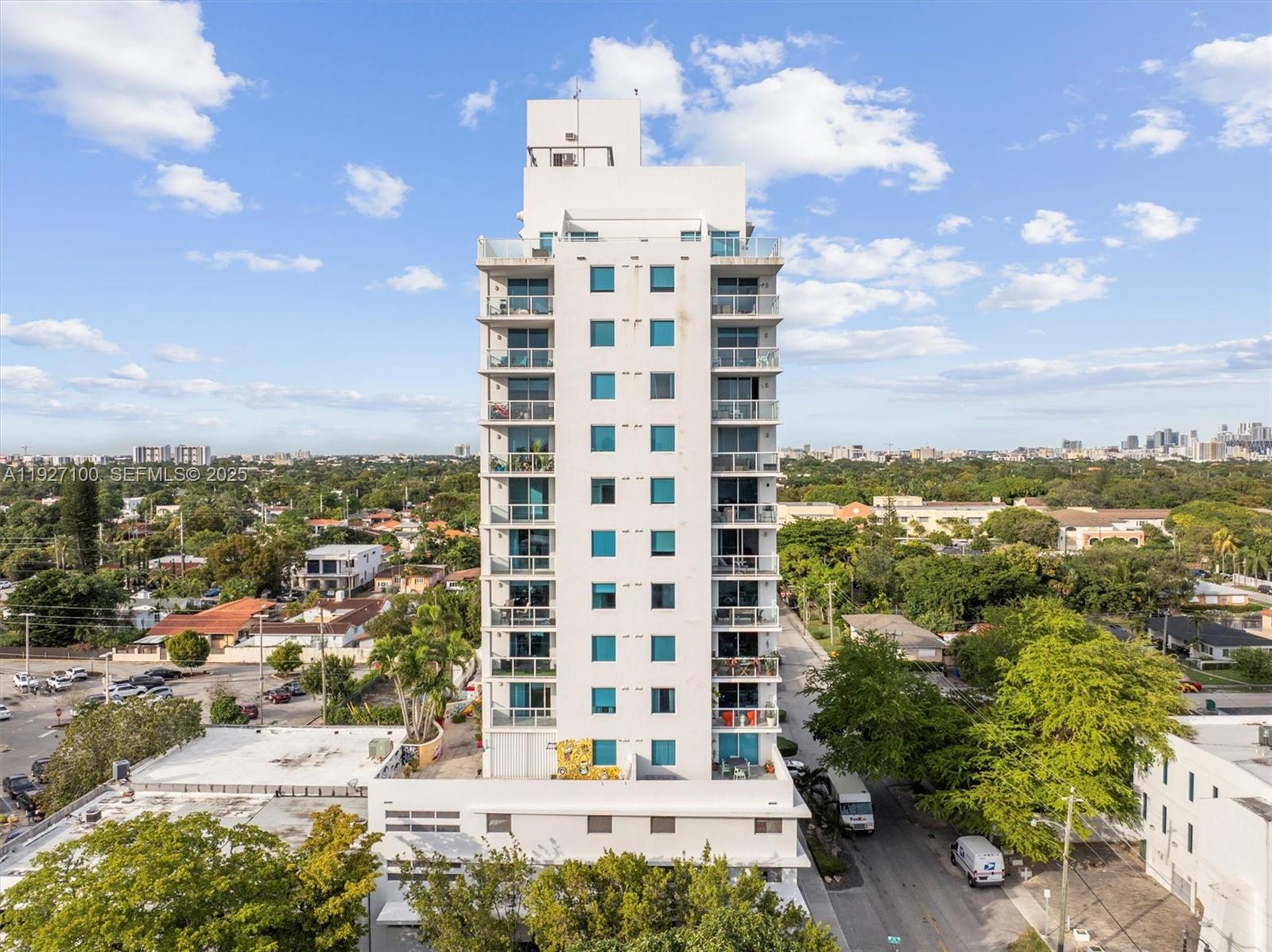 1401 SW 22nd St #1001 Miami, FL 33145