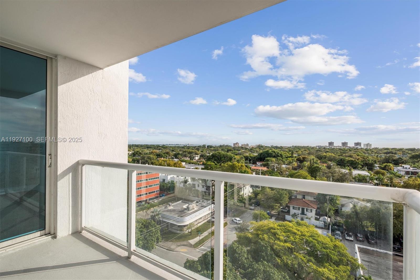 1401 SW 22nd St #1001 Miami, FL 33145