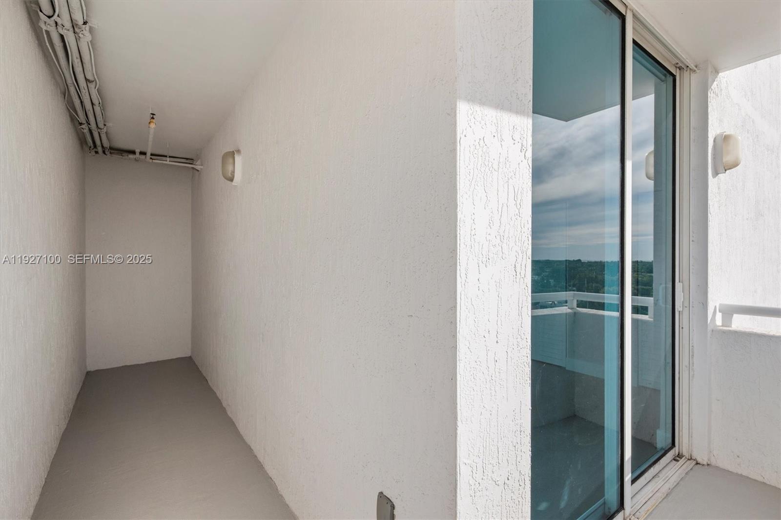 1401 SW 22nd St #1001 Miami, FL 33145