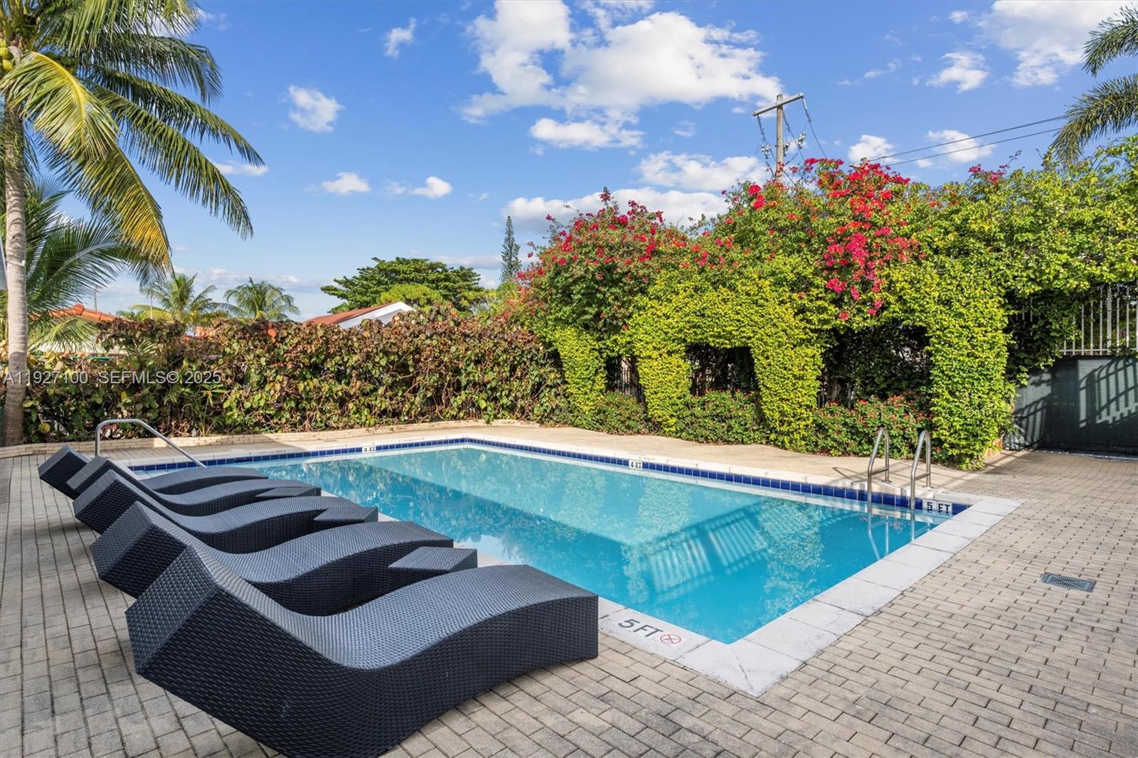 1401 SW 22nd St #1001 Miami, FL 33145