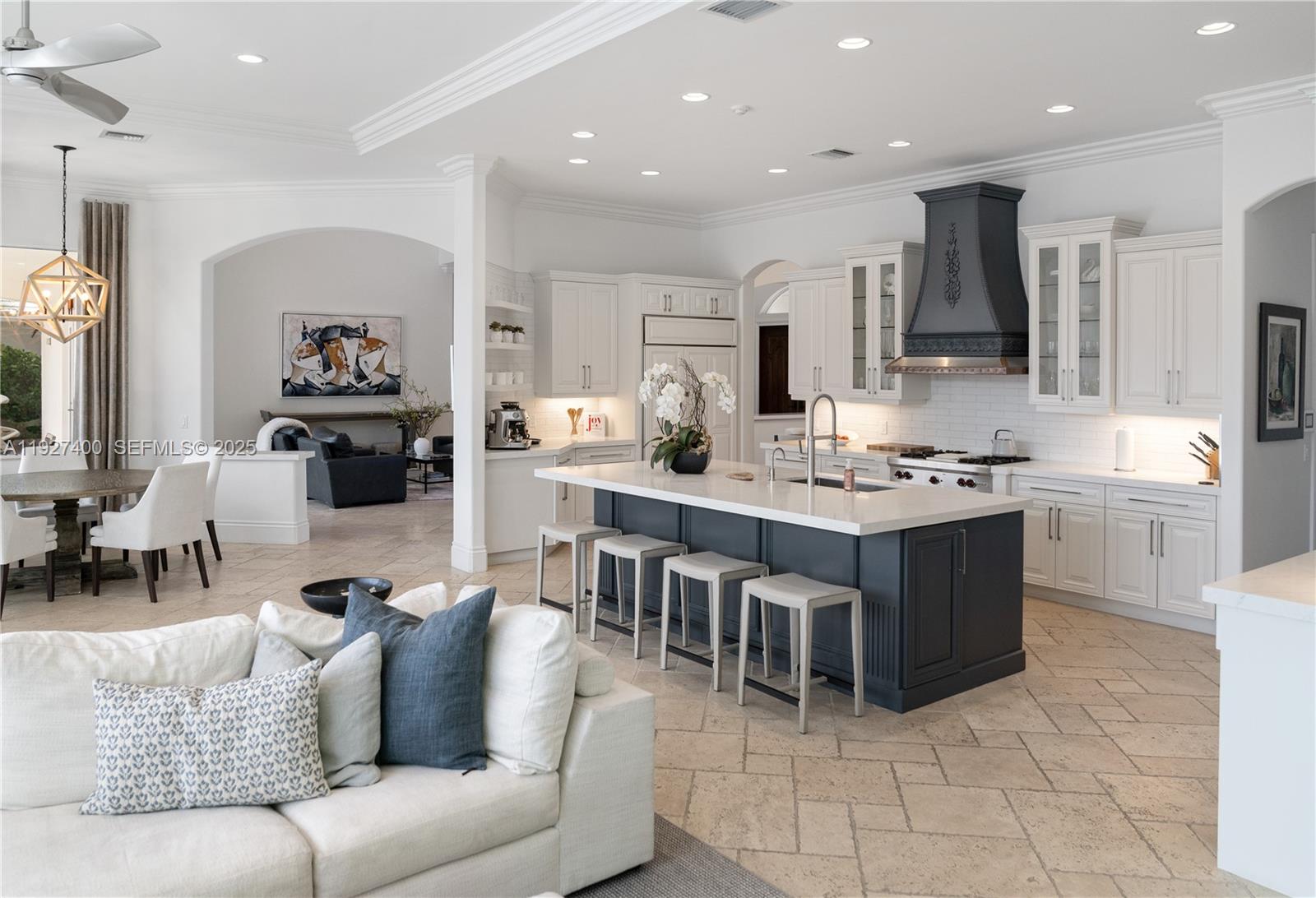 2320 NE 34th Ct Lighthouse Point, FL 33064