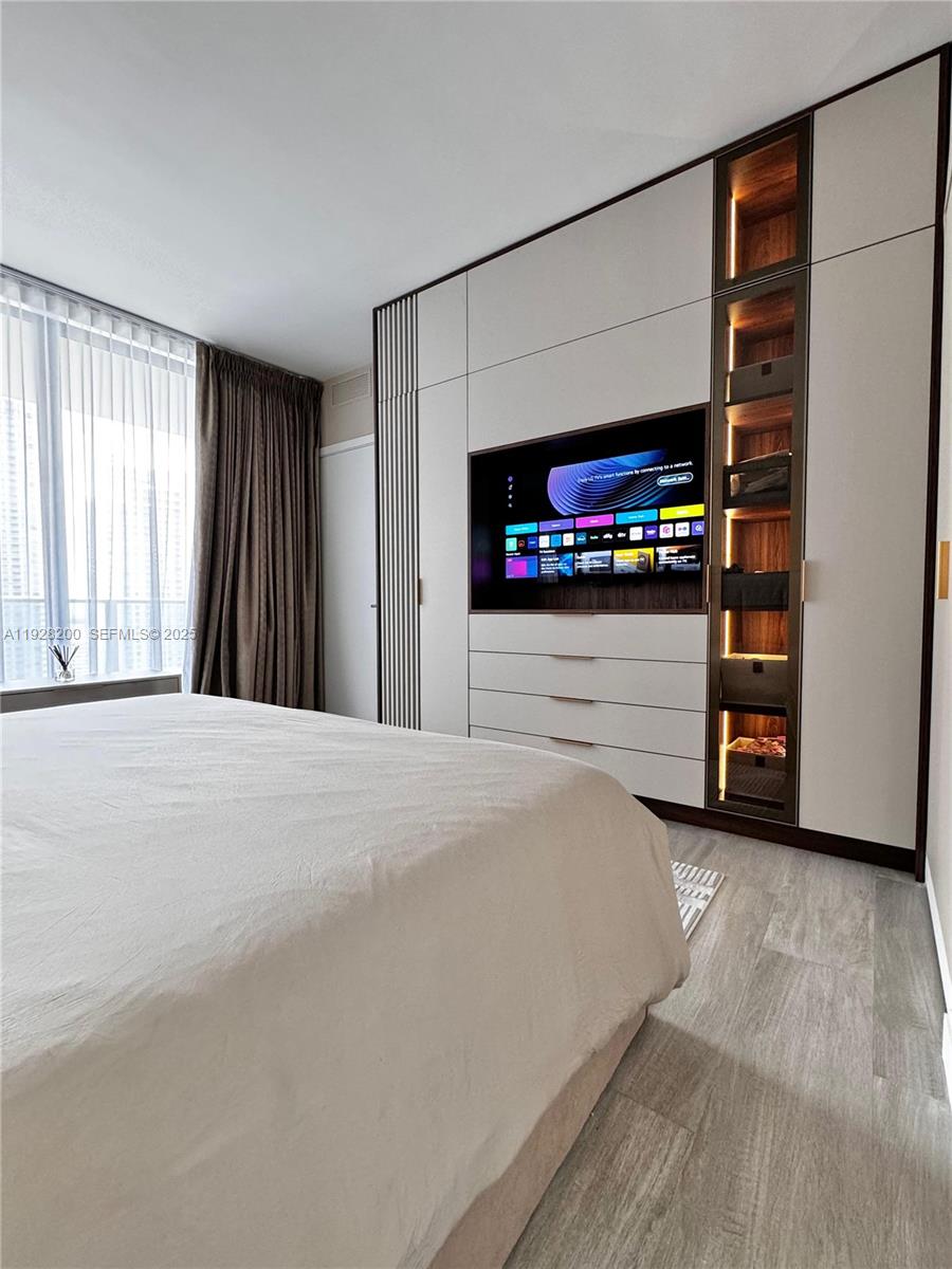 image Brickell Heights East11