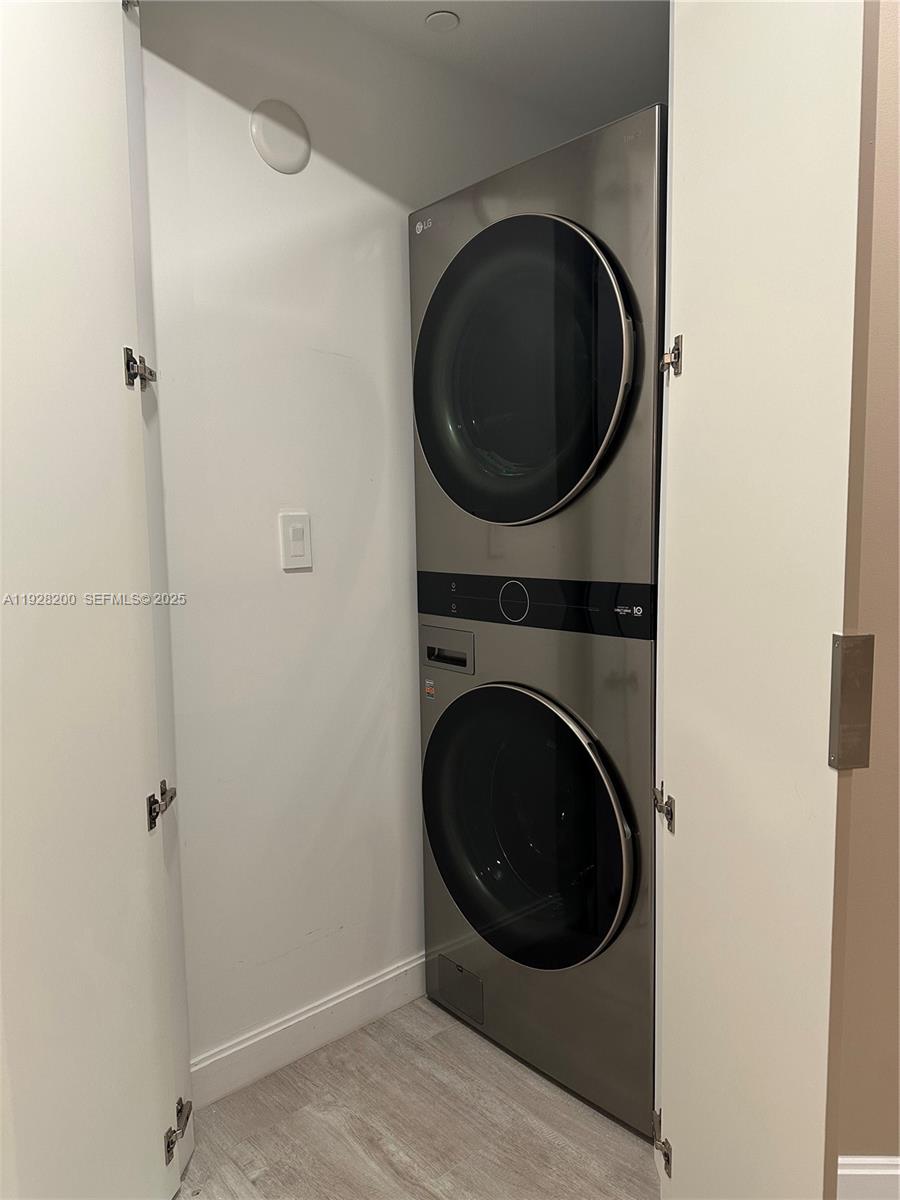 image Brickell Heights East12