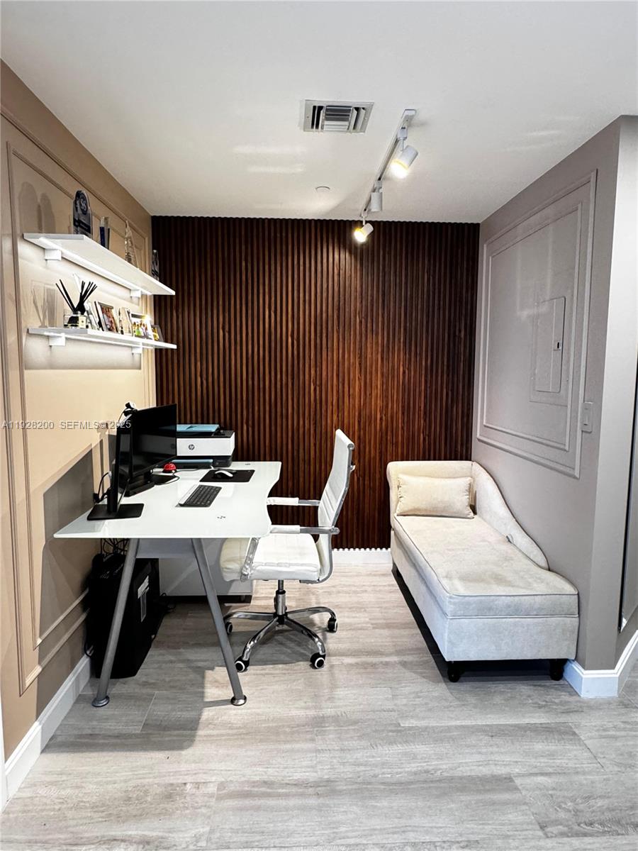 image Brickell Heights East4