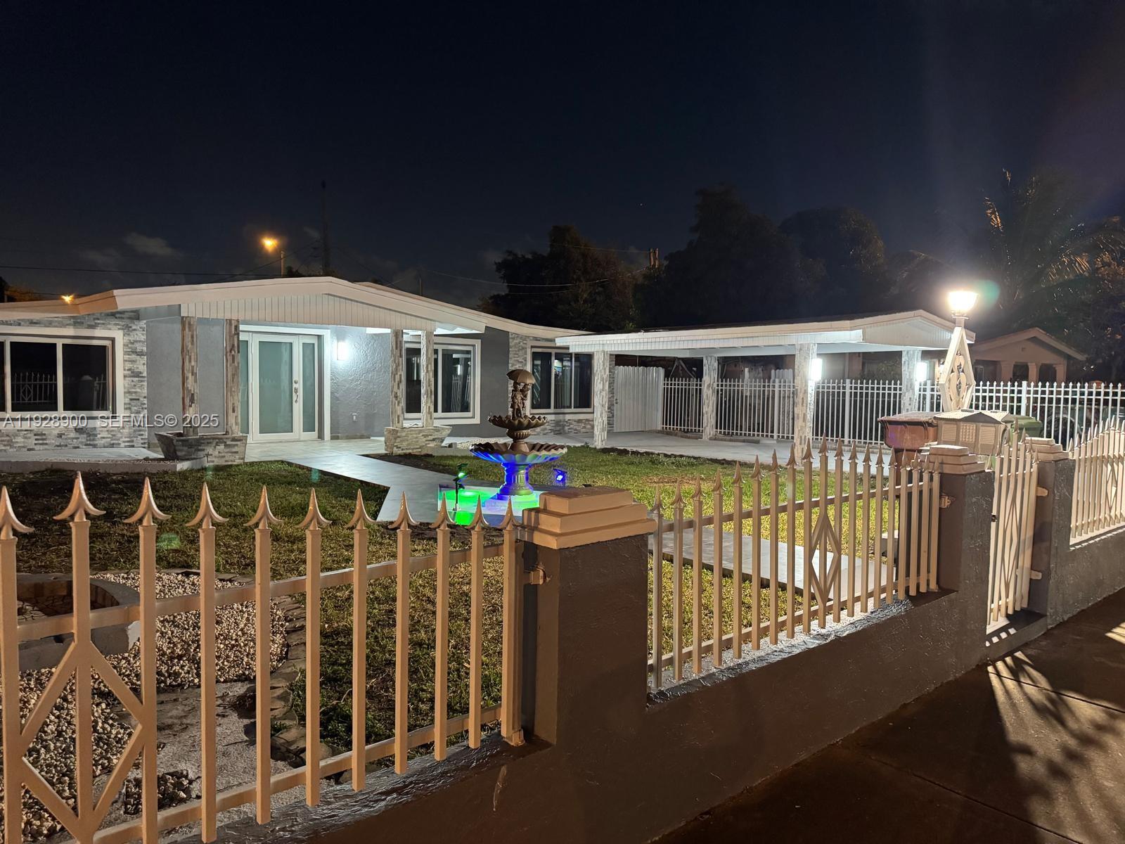 881 Hialeah Dr Hialeah, FL 33010