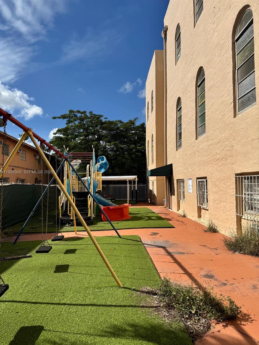 226 SW 17th Ave Miami, FL 33135