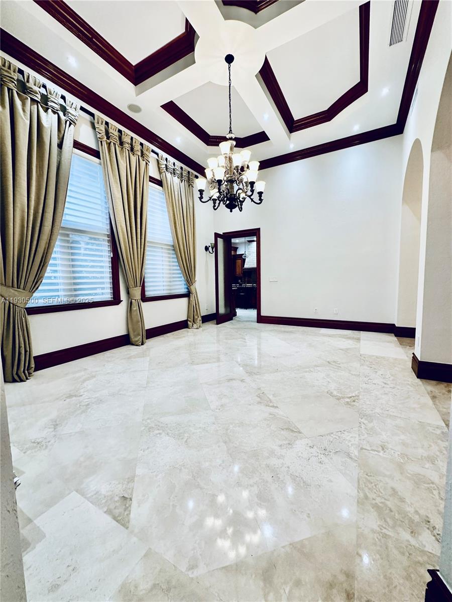 6180 SW 132nd St Pinecrest, FL 33156