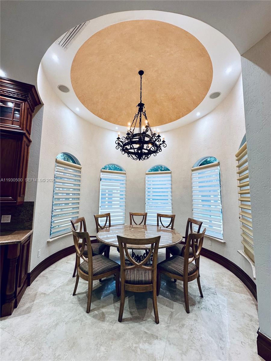 6180 SW 132nd St Pinecrest, FL 33156