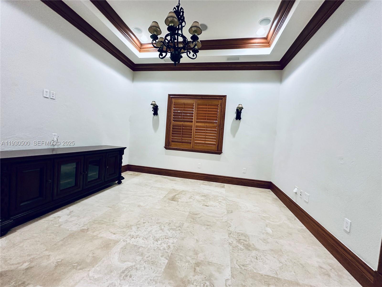 6180 SW 132nd St Pinecrest, FL 33156