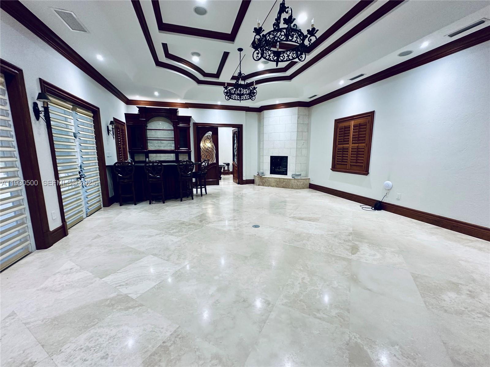 6180 SW 132nd St Pinecrest, FL 33156