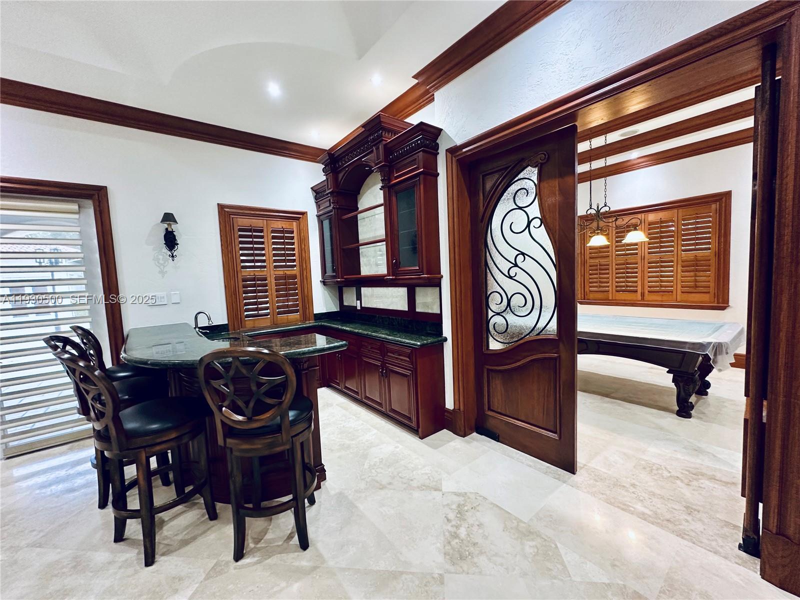 6180 SW 132nd St Pinecrest, FL 33156