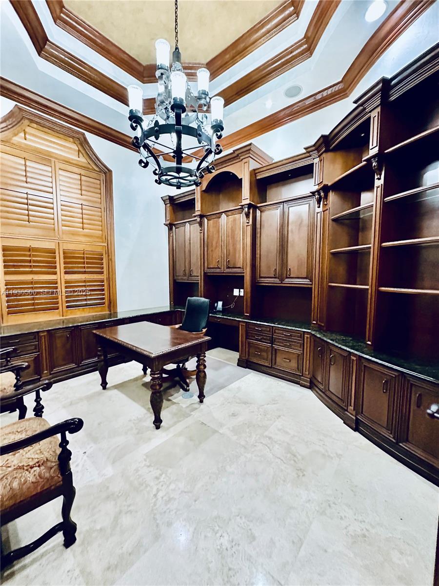 6180 SW 132nd St Pinecrest, FL 33156