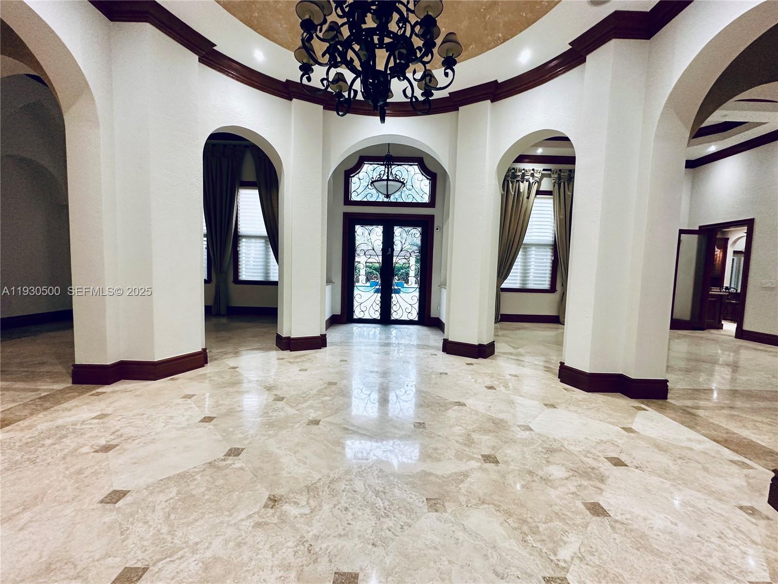 6180 SW 132nd St Pinecrest, FL 33156