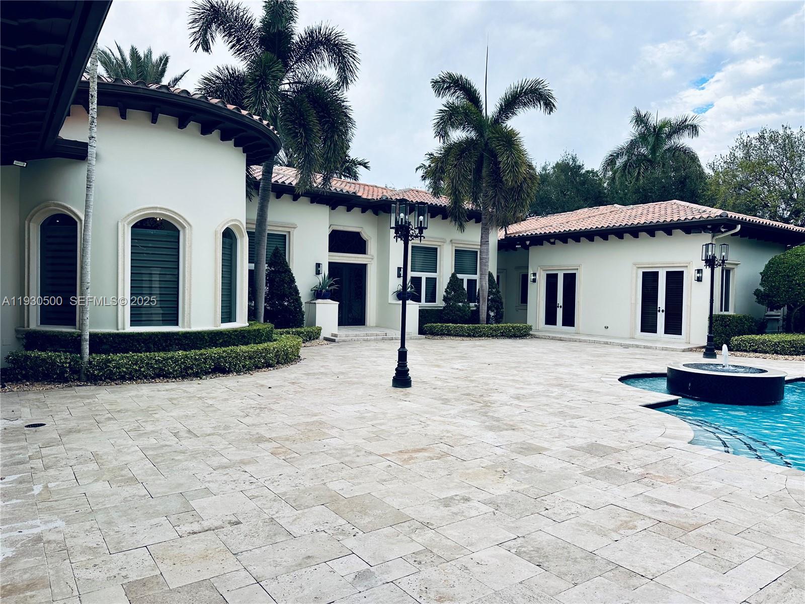 6180 SW 132nd St Pinecrest, FL 33156