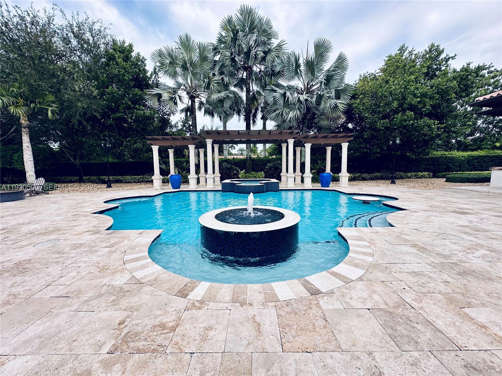 6180 SW 132nd St Pinecrest, FL 33156