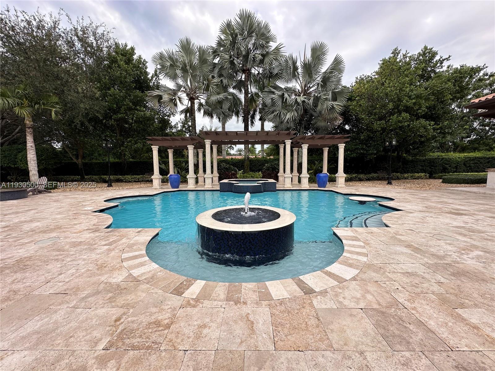 6180 SW 132nd St Pinecrest, FL 33156