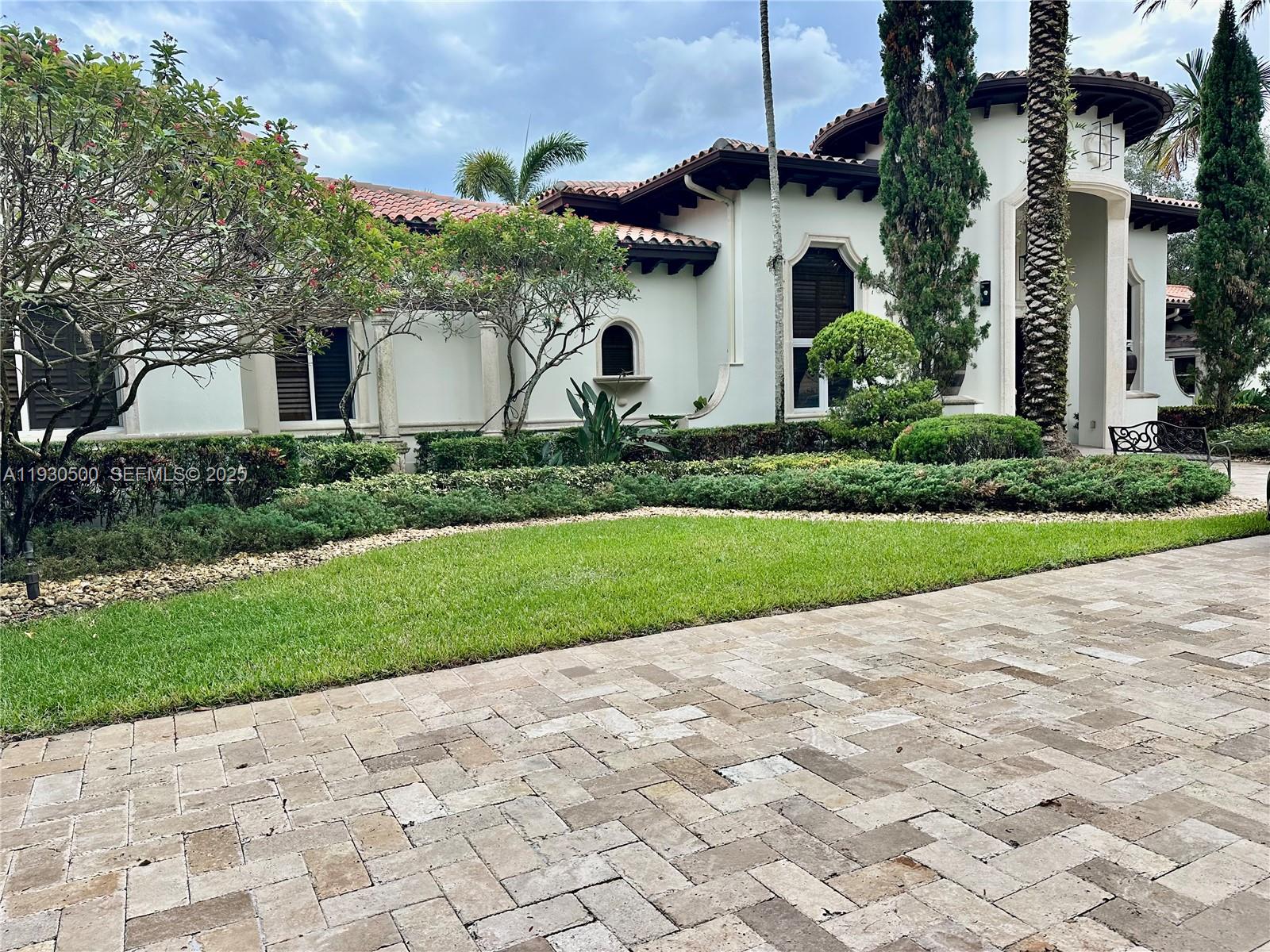 6180 SW 132nd St Pinecrest, FL 33156