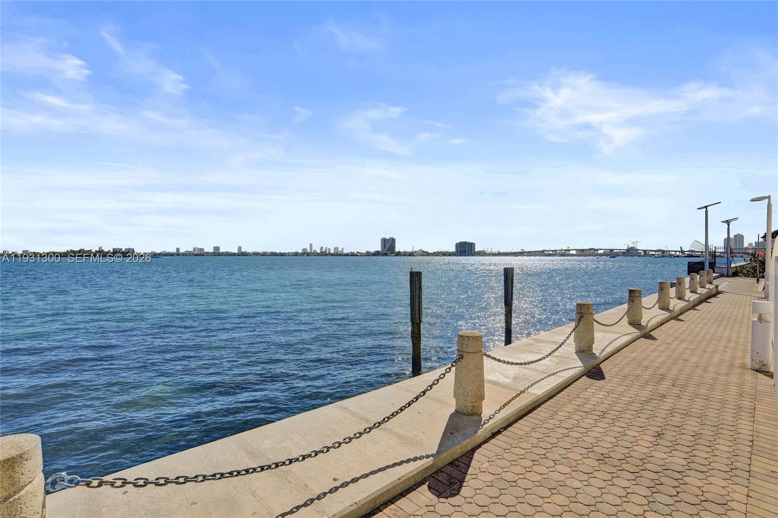 image New Wave Condo26