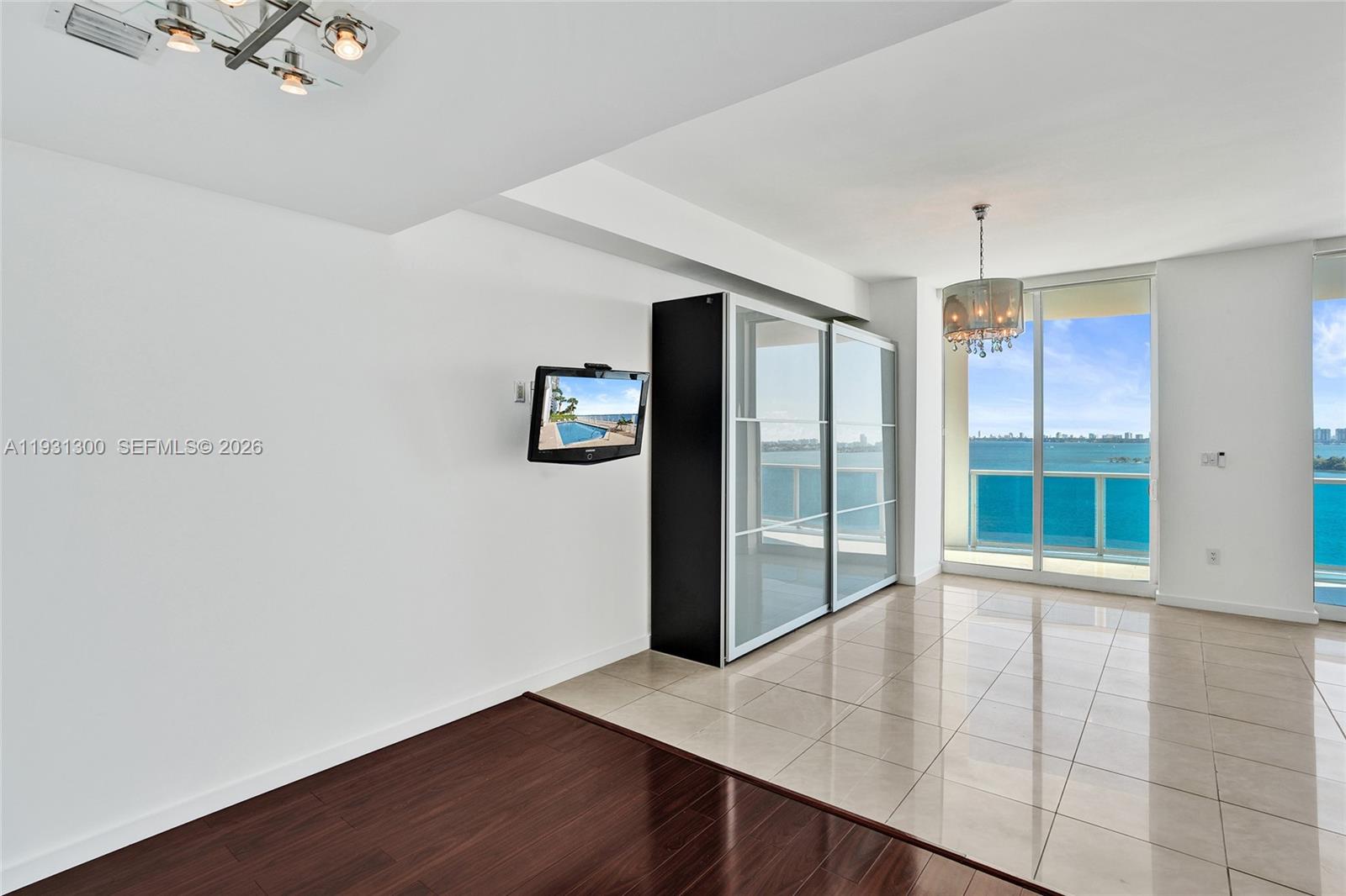 image New Wave Condo33