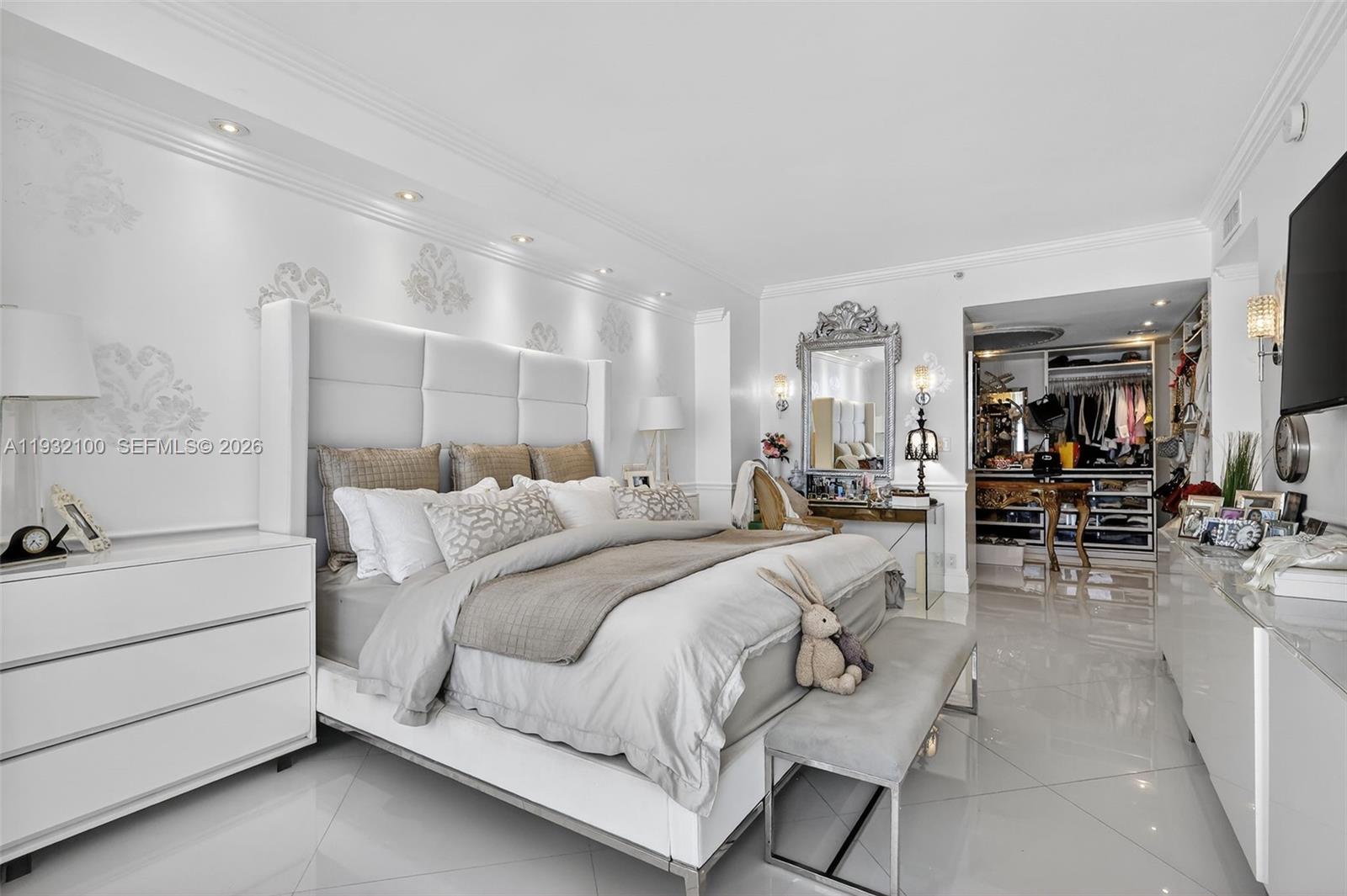 1000 Island Blvd #PH9 Aventura, FL 33160