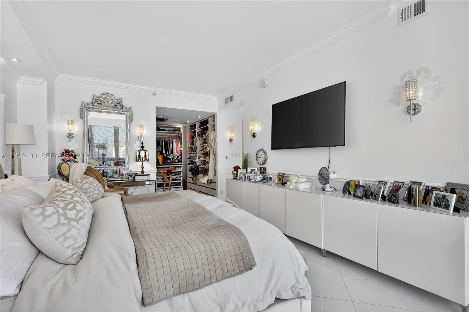 1000 Island Blvd #PH9 Aventura, FL 33160