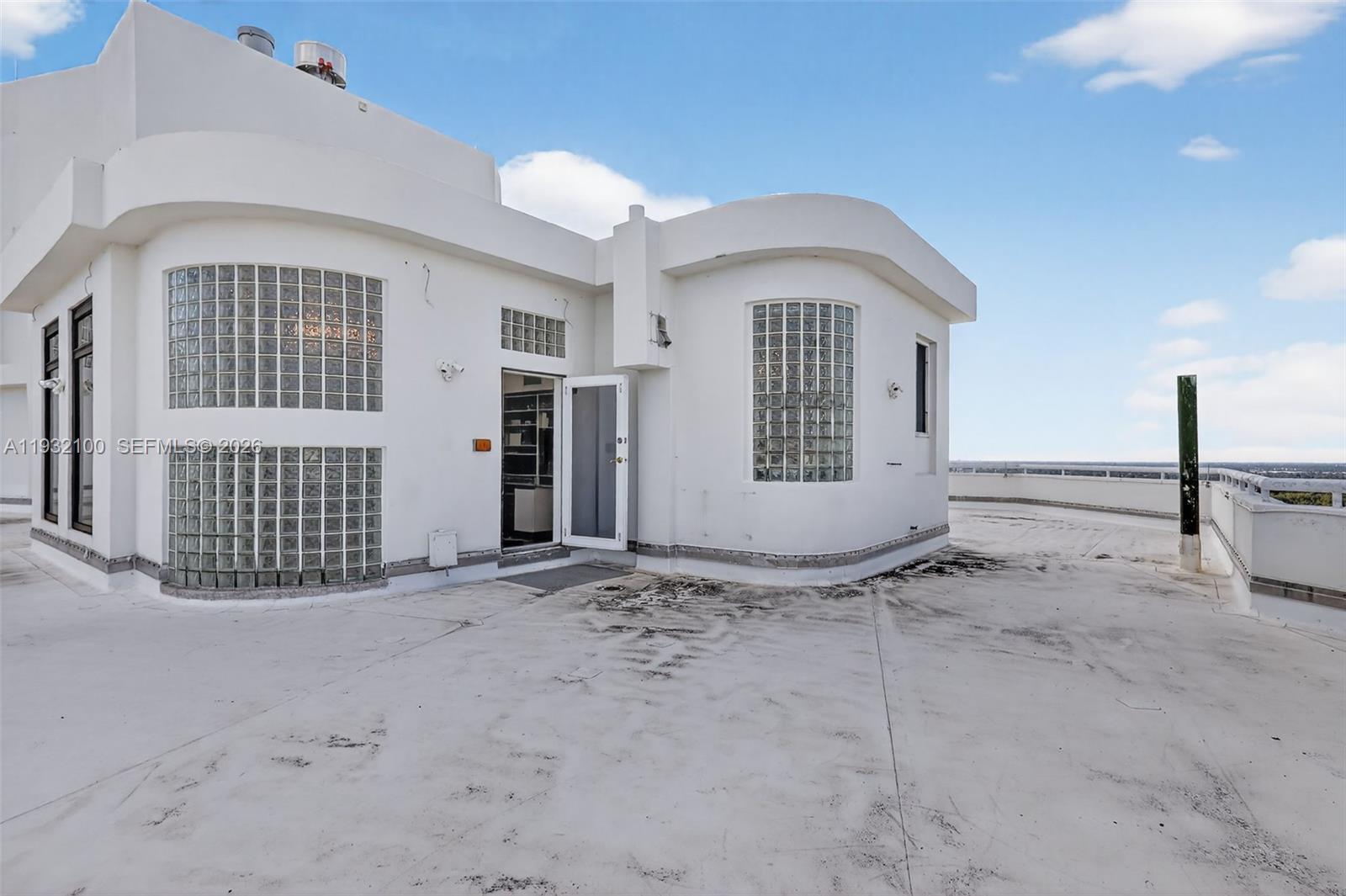 1000 Island Blvd #PH9 Aventura, FL 33160