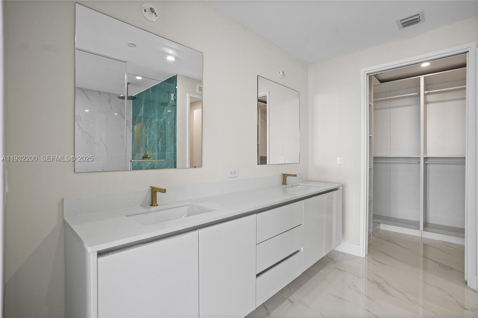 700 NE 24th St #602 Miami, FL 33137